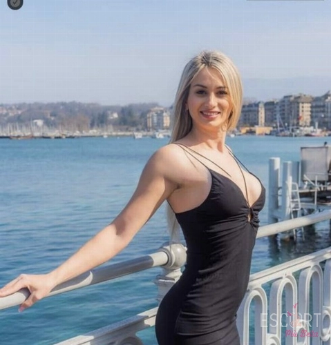 Foto di Katie Top Model - Escort Desenzano Del Garda - Donna cerca uomo a Desenzano Del Garda