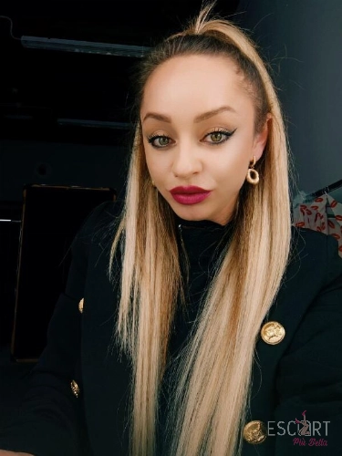 Foto di Eva - Escort Napoli - Donna cerca uomo a Napoli