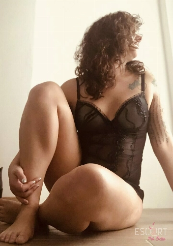 Foto di Laura - Escort Prato - Donna cerca uomo a Prato