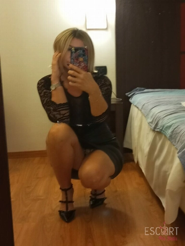 Foto di Vittoria Reale - Escort Milano - Donna cerca uomo a Milano