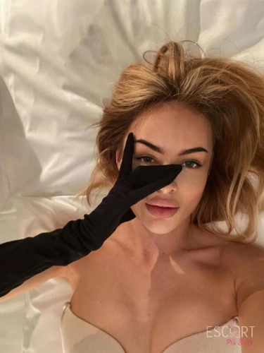 Immagine dalla galleria di Cristina - Escort Desenzano Del Garda - 3292864615