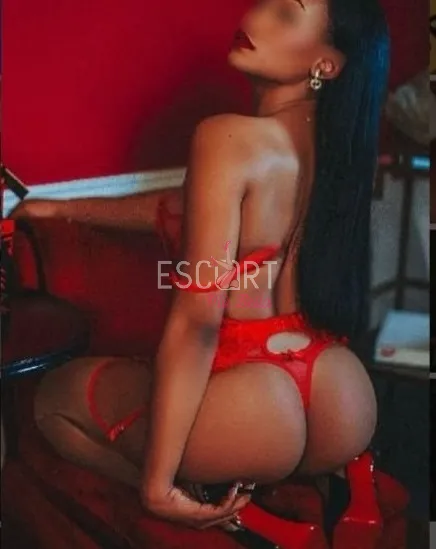 Foto di CRISTAL - Escort Brescia - Donna cerca uomo a Brescia