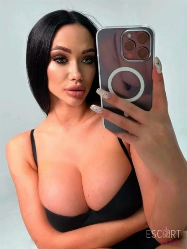 Immagine dalla galleria di Celine - Escort Brescia - 3885797265